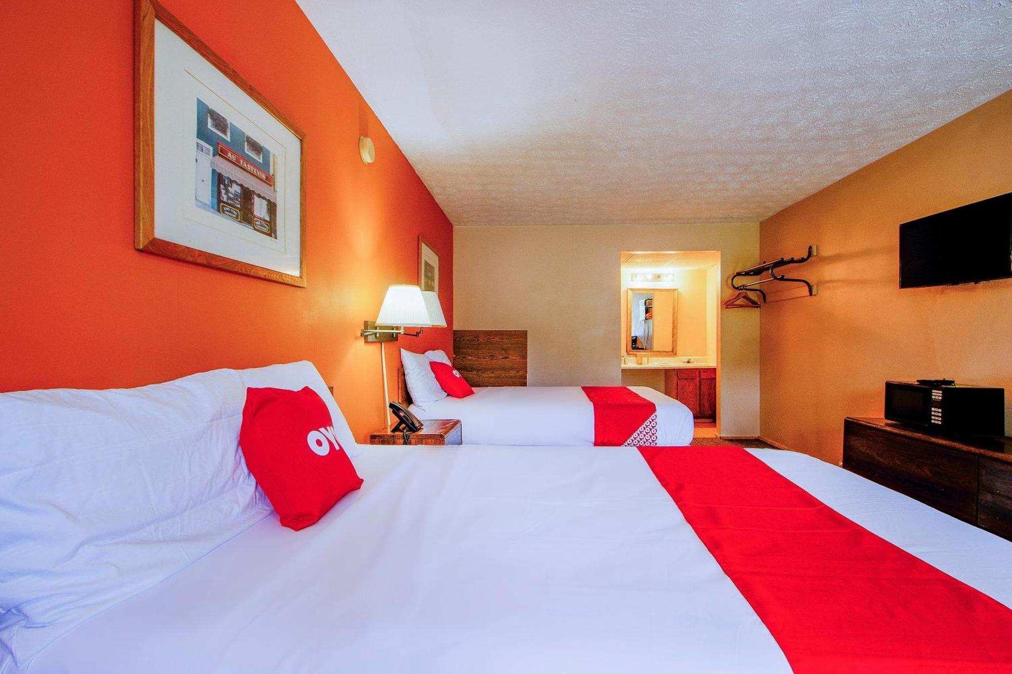 Chapmanville Inn Extérieur photo